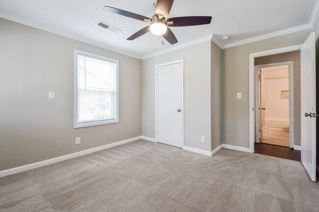 Building Photo - 401 Angier Ave NE