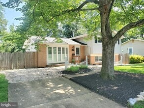 Building Photo - 4517 Mayfield Dr