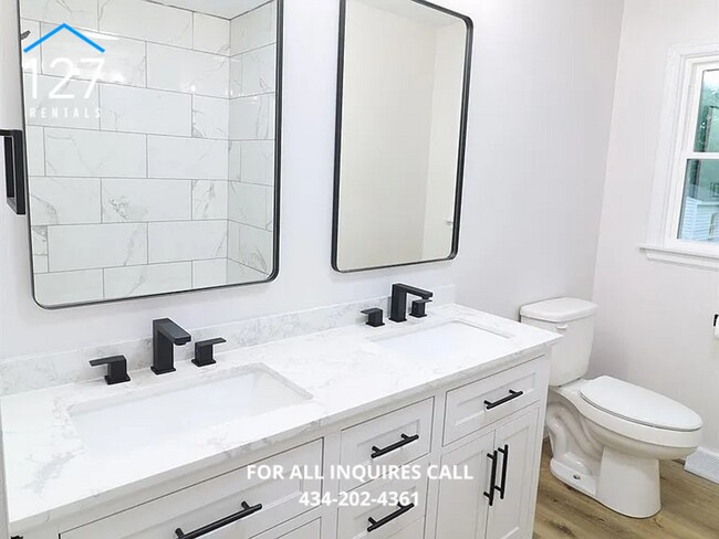 Building Photo - Beautifully Renovated 3 Bedroom Home in Pr...
