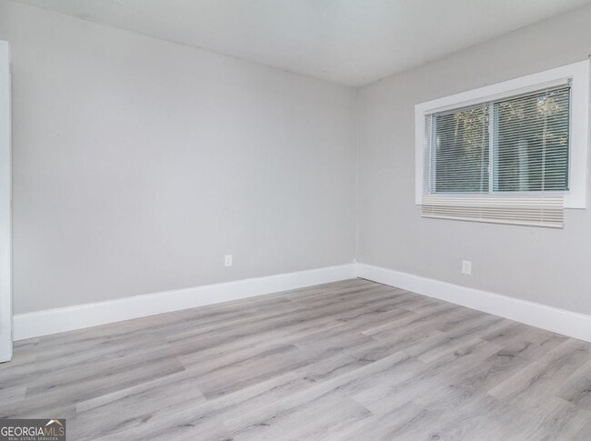 Building Photo - 511 Gresham Park Dr