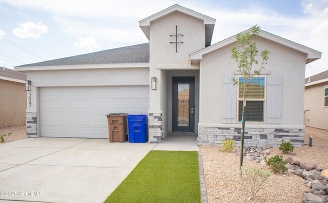Primary Photo - 3007 San Jenaro Dr