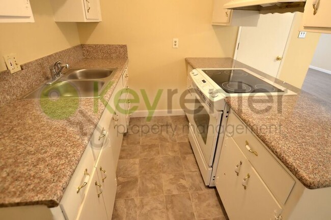 Building Photo - 9826 Libra Ave