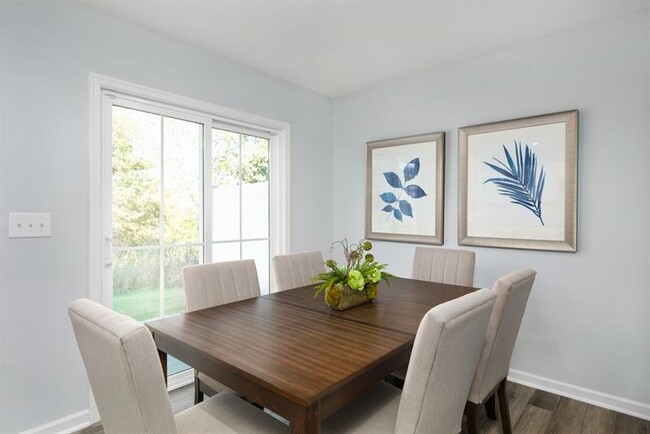 Dining area - 2935 Winterberry Dr