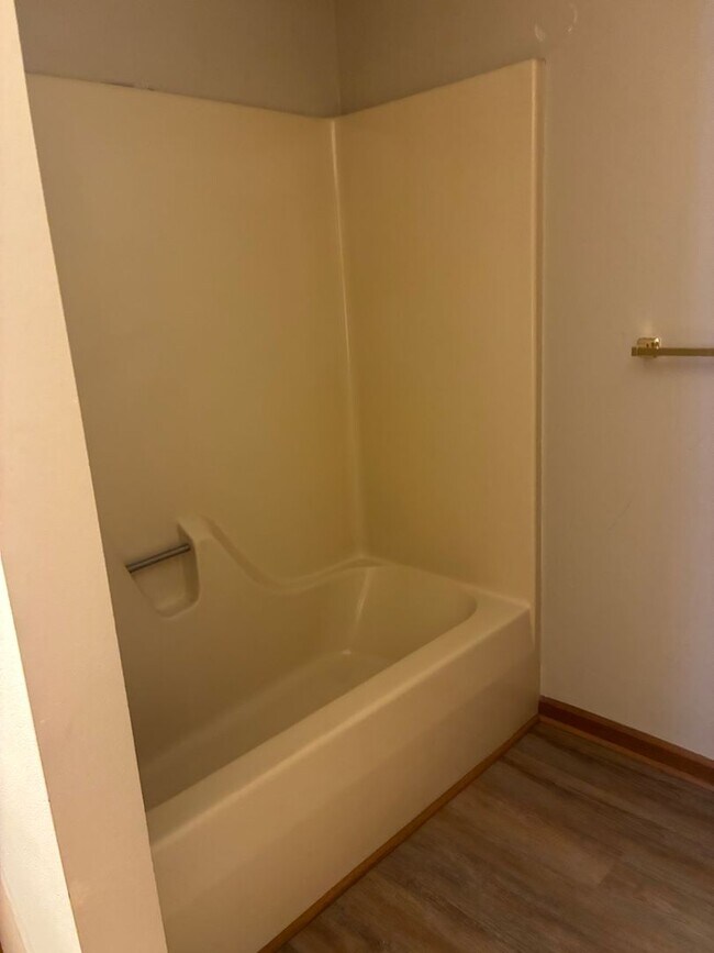 Building Photo - 2702 Oak Meadow Pl