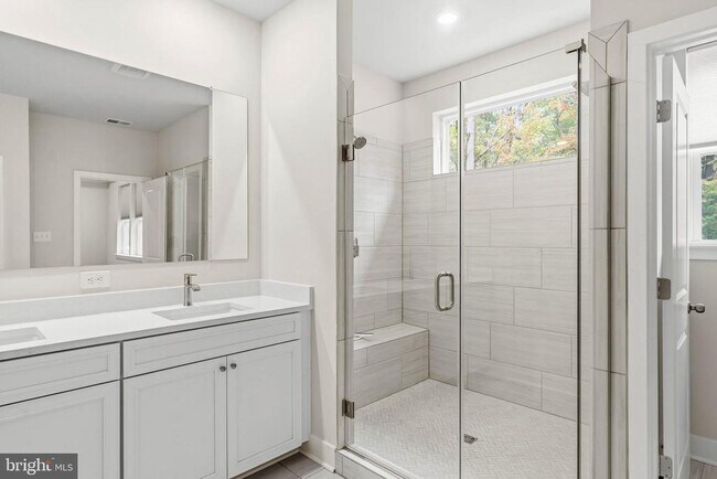 Building Photo - 32066 White Tail Dr