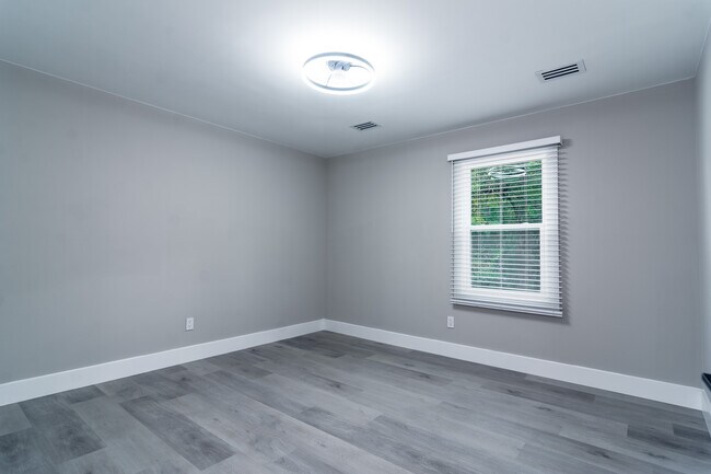 Building Photo - 109 Appleton Blvd