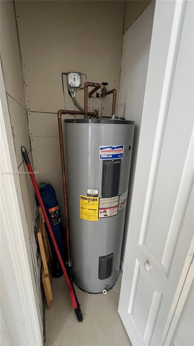 Building Photo - 15446 SW 23rd Ln