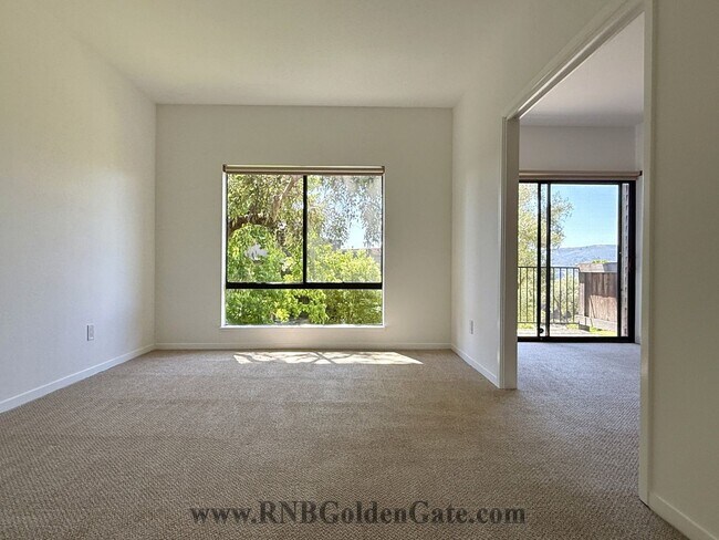 Building Photo - Recently Updated One Bedroom condo in the desirable Shelter Ridge Complex for rent!