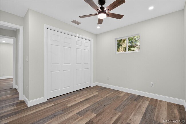 Building Photo - 618 Spruce St