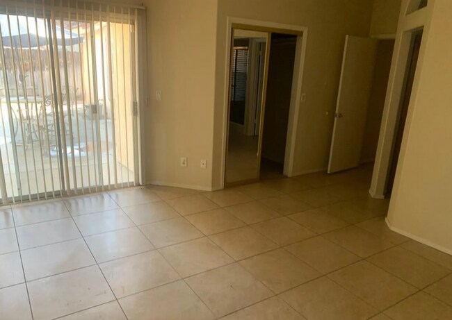 Building Photo - 10612 Sunset Canyon Dr