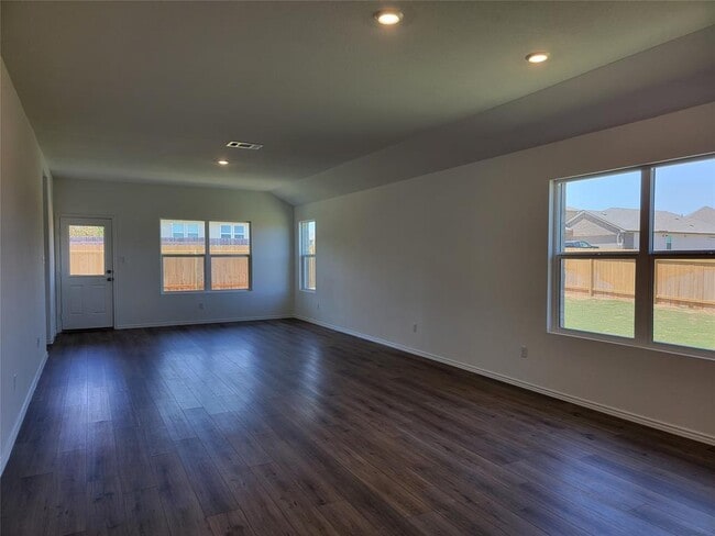 Building Photo - 100 Montego St
