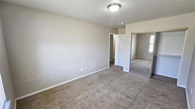 Building Photo - 1609 Rocky Mountain Way