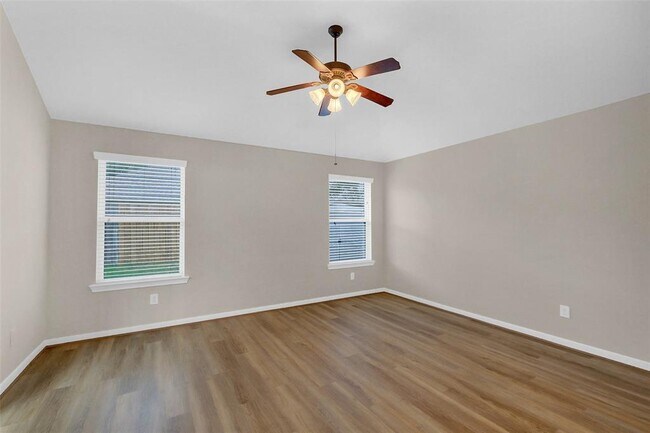 Building Photo - 10143 Rose Willow Ln