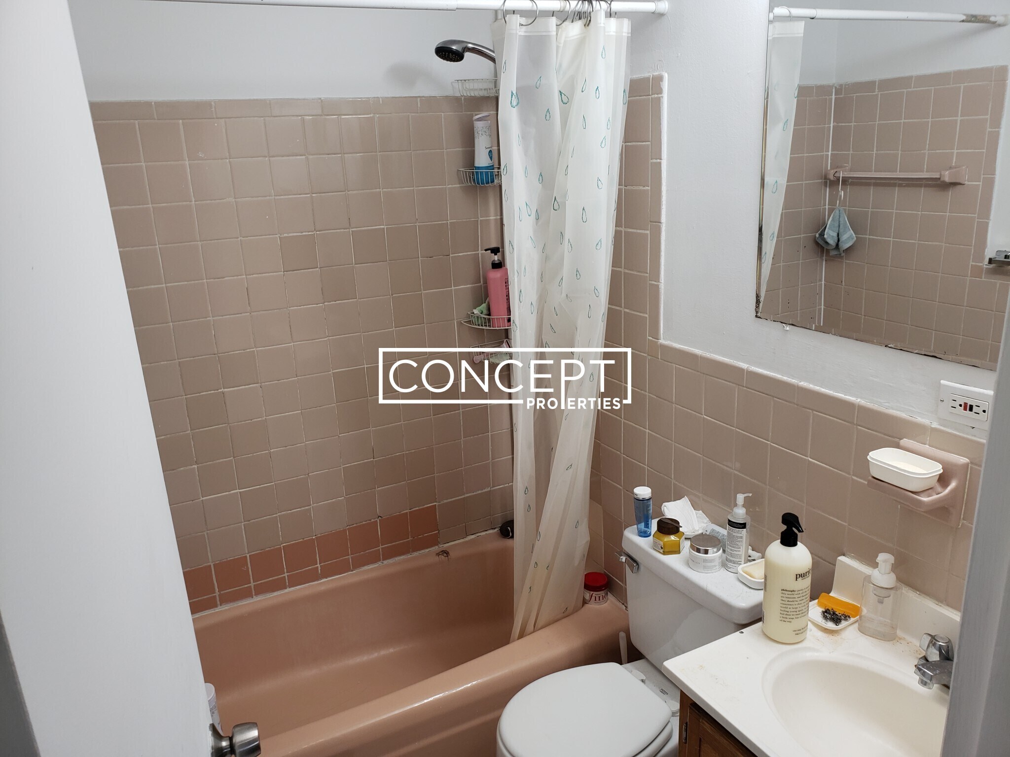 Building Photo - 226 Parker Hill Ave