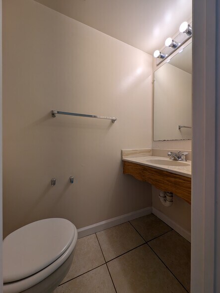 Building Photo - 3829 Water Drop Ct
