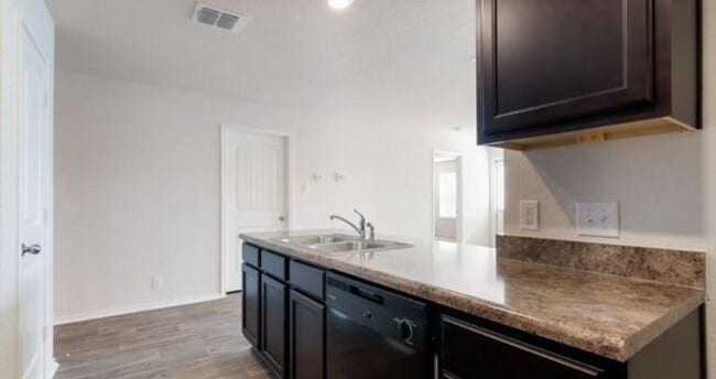 Building Photo - 15550 Crimson Topaz