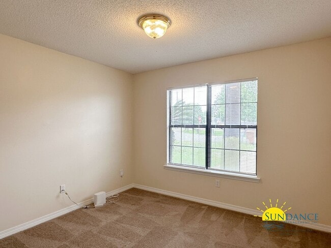 Building Photo - 8469 Barrancas St