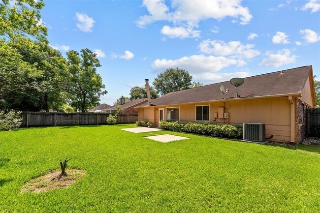 Building Photo - 2822 Wood Hollow Dr