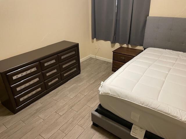 Building Photo - 2011 N Van Ness Ave