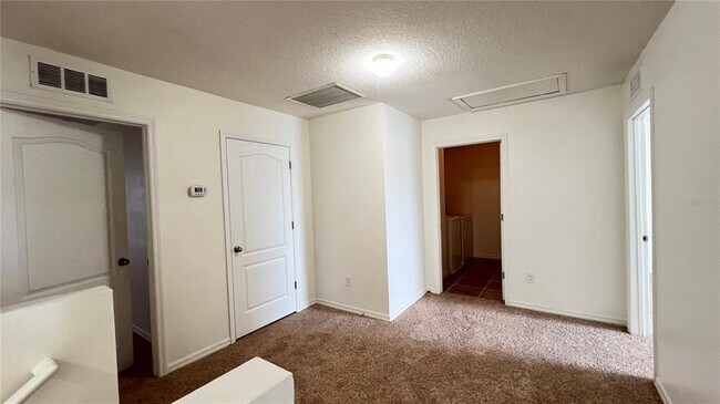 Building Photo - 16628 Broadford Ln