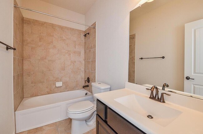 Building Photo - 9411 Sparrow Creek Ct