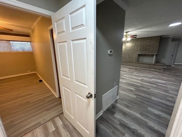 Building Photo - Lenoir City 3bd/2.5ba brick ranch with lar...