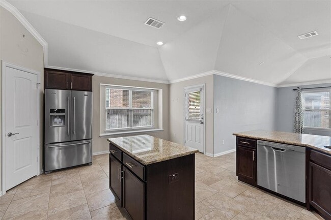 Building Photo - 417 Briar Park Dr