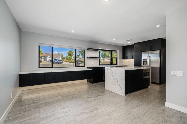 Building Photo - 79869 Hummingbird Ln