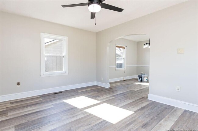 Building Photo - 6341 Cliffdale Rd