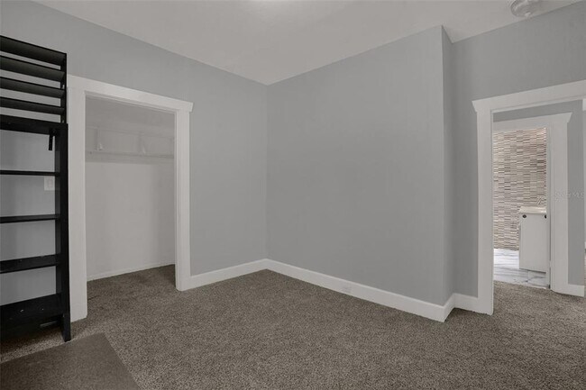 Building Photo - 1629 Ferris Ave