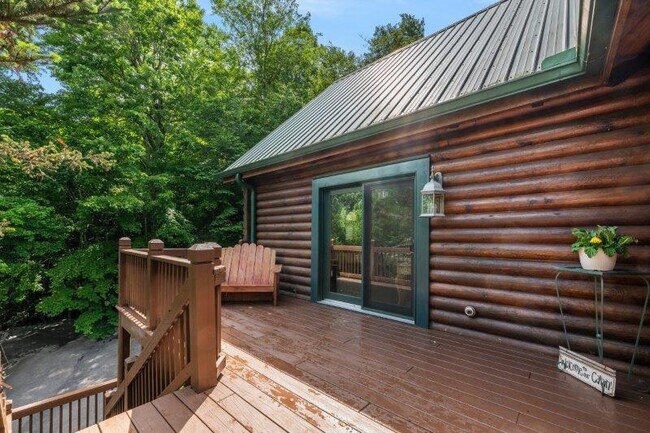 Building Photo - 49 Dandelion Ln