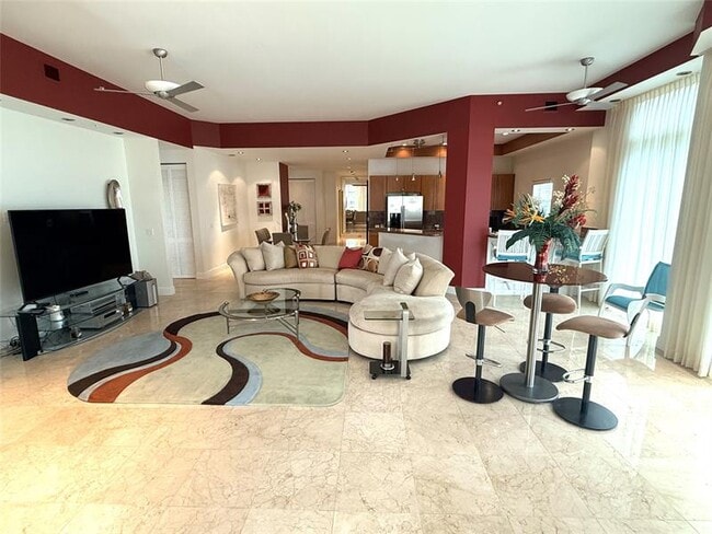 Building Photo - 3210 NE 5th St