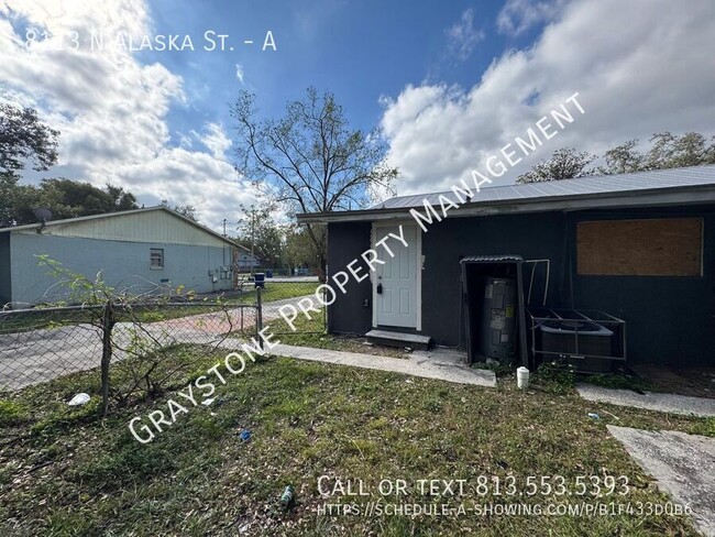 Building Photo - Charming 3-Bedroom Apartment in Tampa – Al...