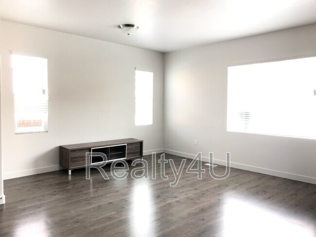 Building Photo - 1454 S 520 W