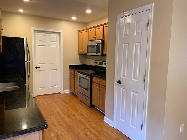 Building Photo - For Rent: Beautiful 3BR/2BA Home in Graham...