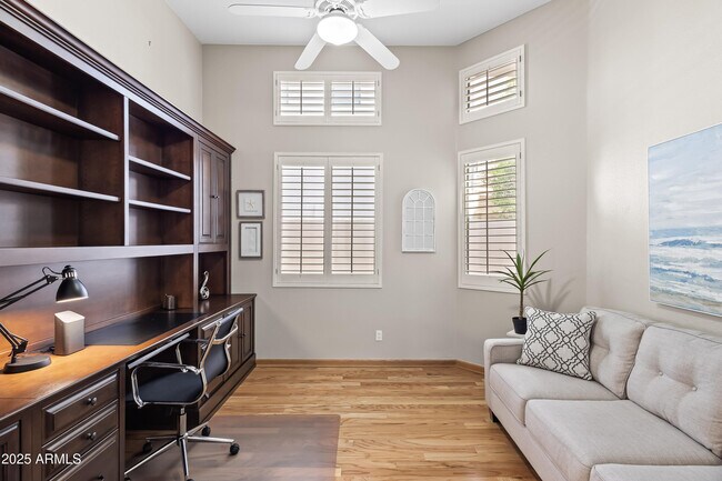 Building Photo - 7740 E Gainey Ranch Rd