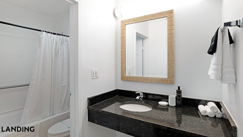 Building Photo - 2851 Maingate Village Cir