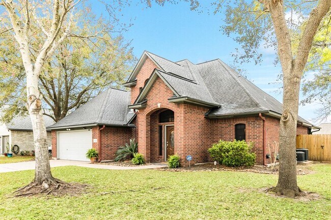 Building Photo - 112 Portulaca St