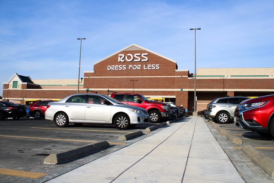 Ross Across the Street - 9718 48th Pl