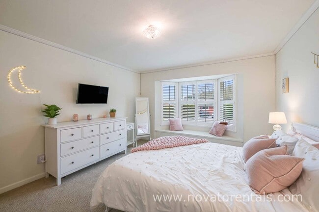 Building Photo - 44 Trish Dr