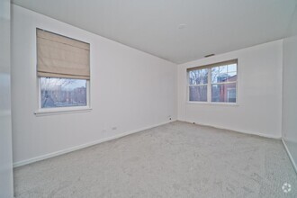 Building Photo - 2 bedroom in Chicago IL 60610