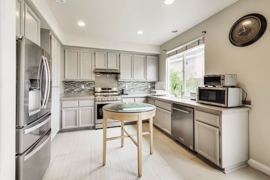 Building Photo - 7 Cymbidium Cir