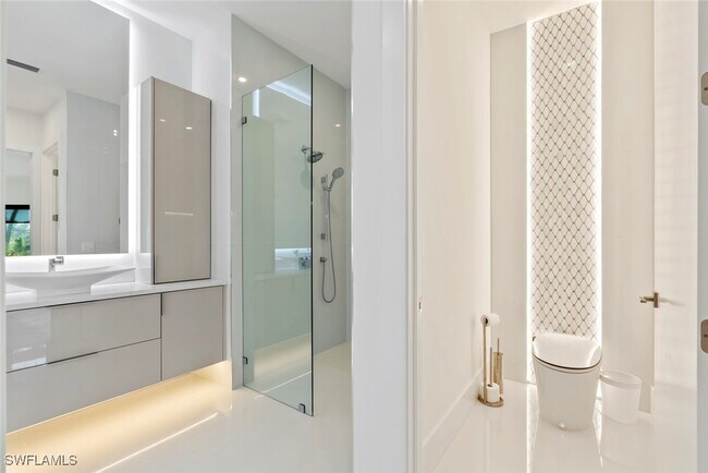 Building Photo - 27287 Tennessee St