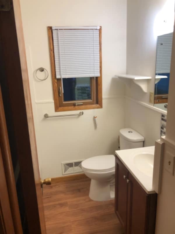 Building Photo - 538 Van Buren Ave