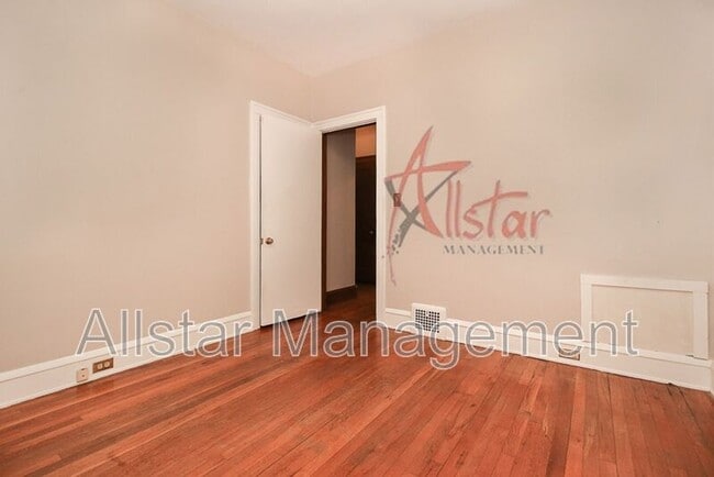 Building Photo - 1622 Northland Ave