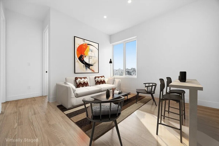 Building Photo - 379 Hawthorne St