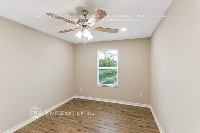 Building Photo - 10538 Medford Lakes Dr