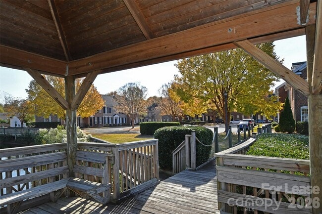 Building Photo - 8643 Beaver Creek Dr