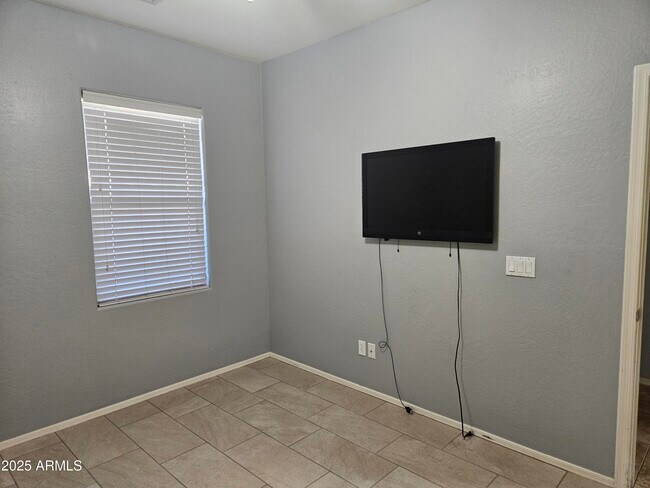 Building Photo - 42356 W Balsa Dr