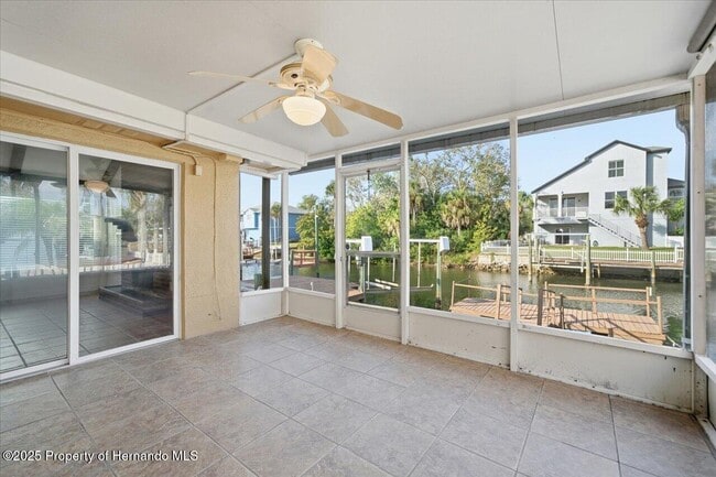 Building Photo - 7527 Hatteras Dr